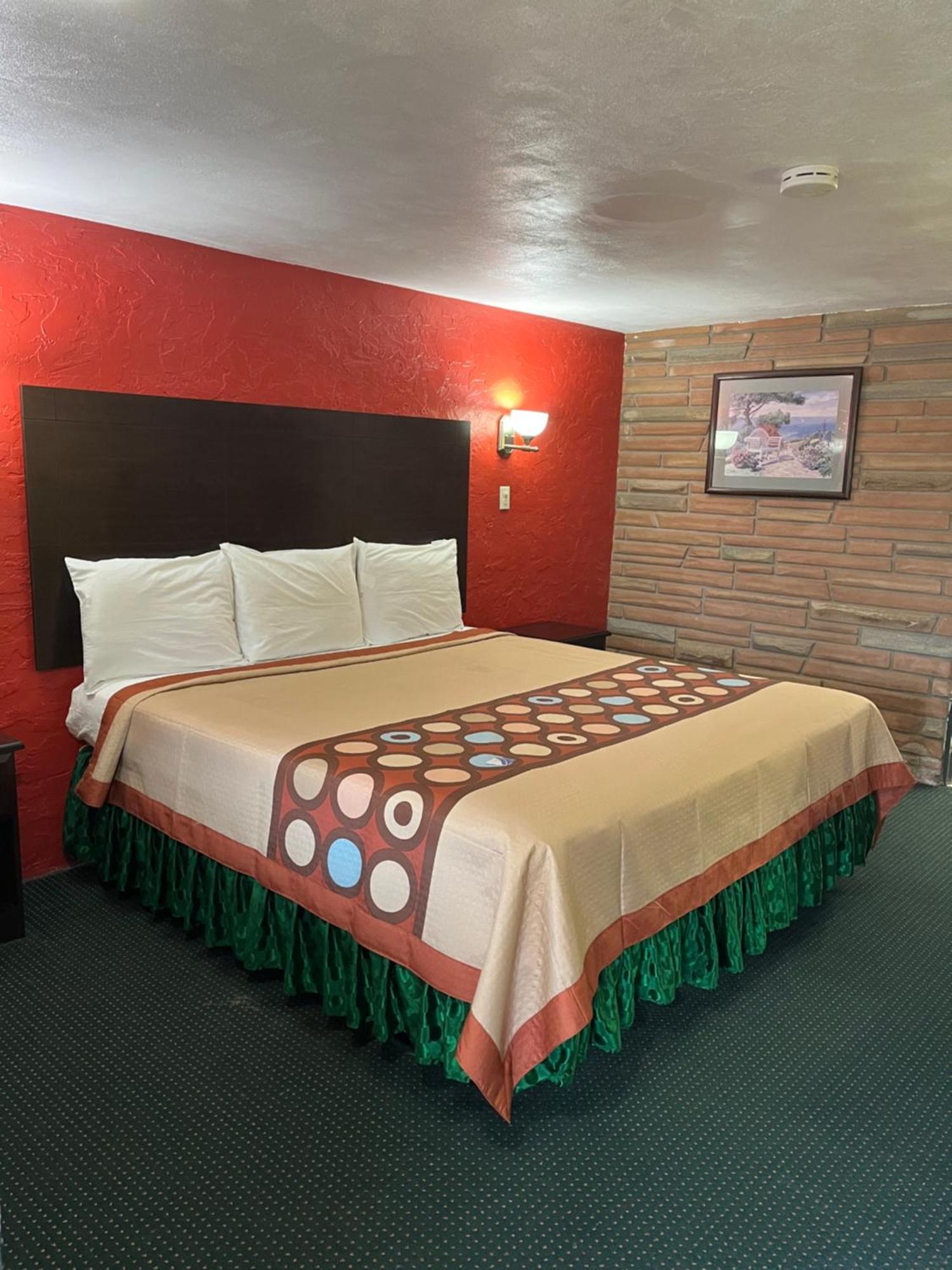 Holly Motel Southampton Екстер'єр фото