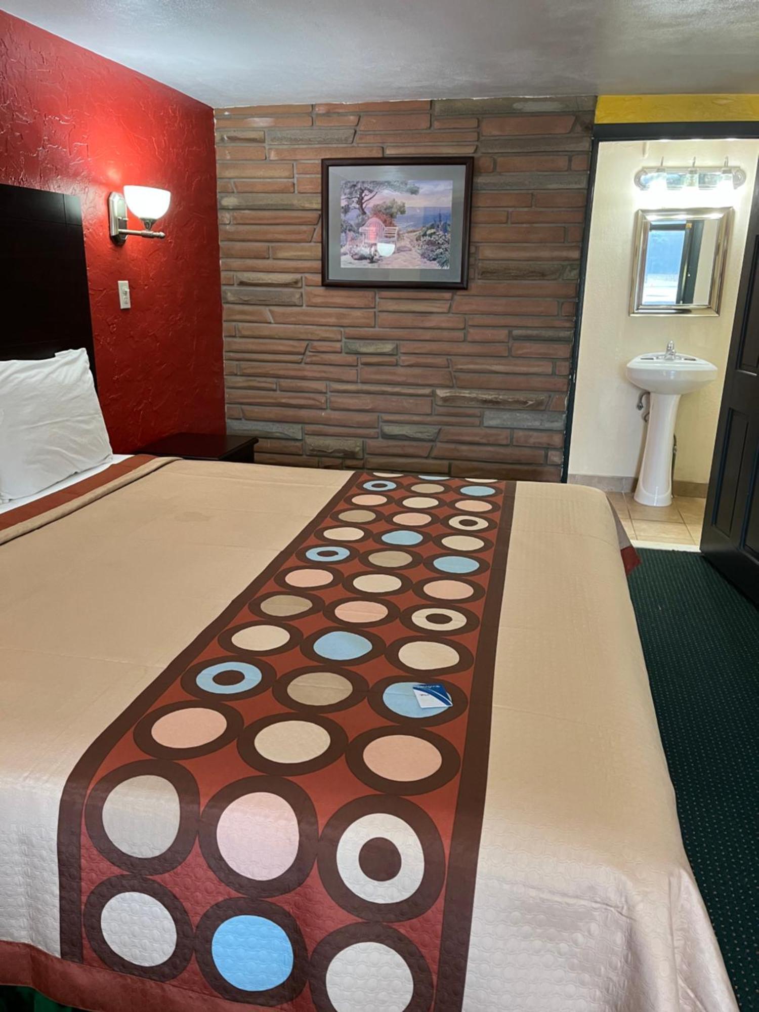 Holly Motel Southampton Екстер'єр фото