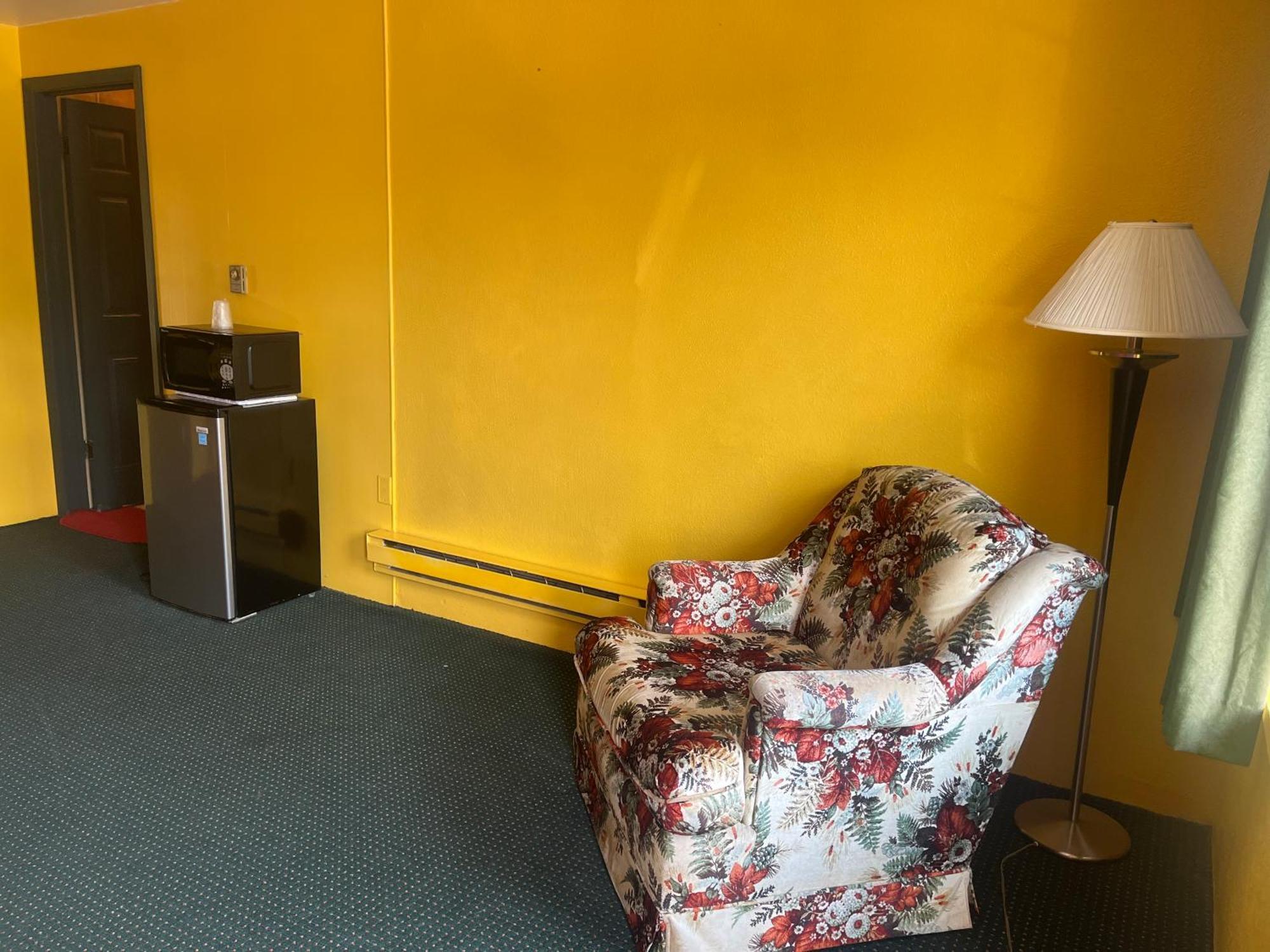 Holly Motel Southampton Екстер'єр фото