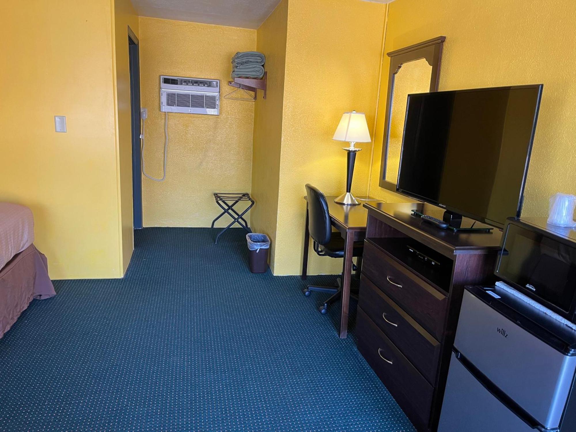 Holly Motel Southampton Екстер'єр фото